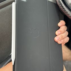 iPad Air 5th Gen + Pencil + Apple Keyboard Case