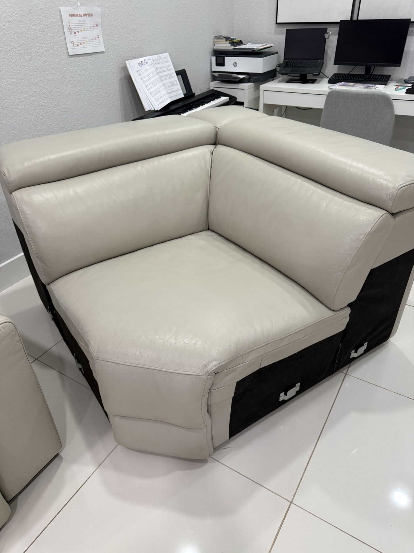 Sectional Corner Leather Couch