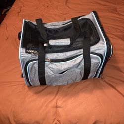 Xevera Pet Carrier-Rolling Carrying Case