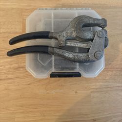 Roper Whitney Jr Hand Punch