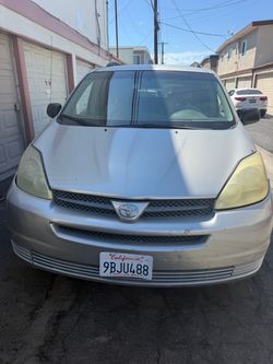 2004 Toyota Sienna