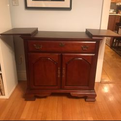 American Drew Cherry Grove Flip Top Bar Buffet Server On Wheels Finished Back