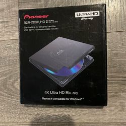 Pioneer Electronics BDR-XD07B 6x Slim Portable USB 3.0 BD/DVD/CD Burner Supports BDXL & M-Disc Format with CyberLink Software, Black