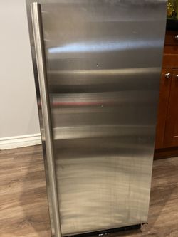 U -Line Ice Maker