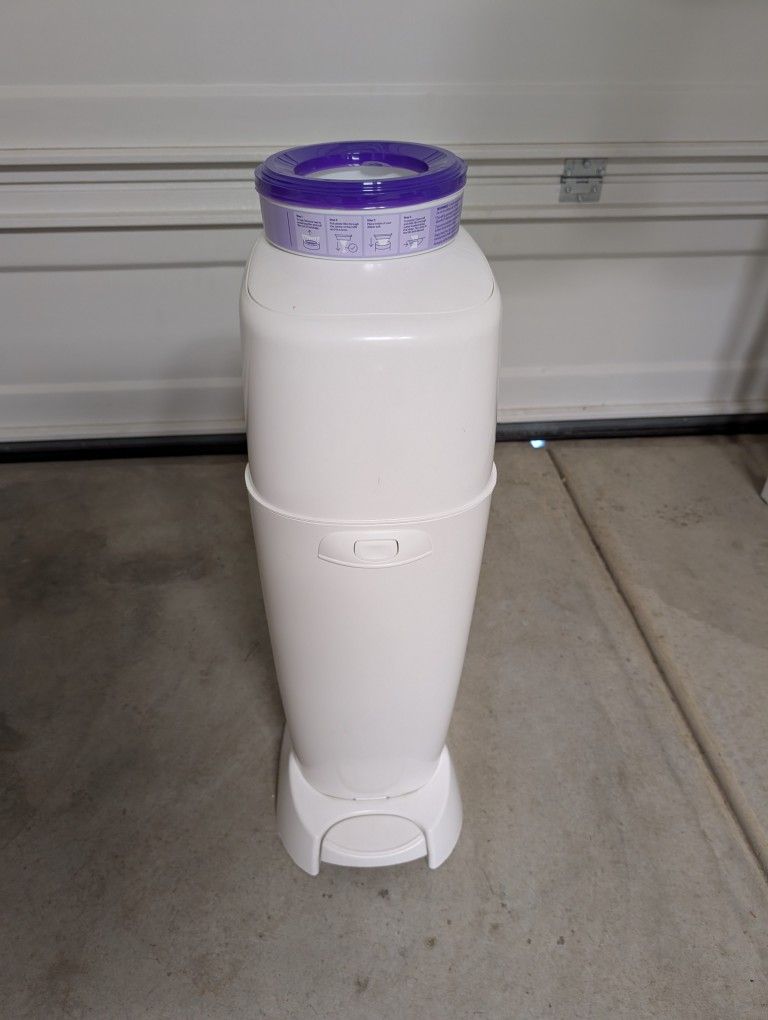 Diaper genie (FREE)