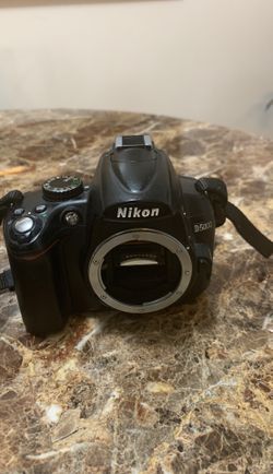Nikon D5000 ( not working)