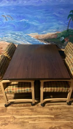 Dining table and 4 chairs