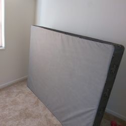  Box Spring 