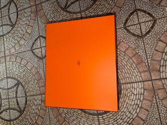 HERMES box and stuffing