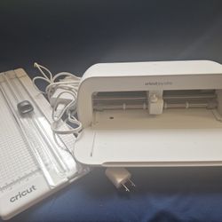 Cricut Joy Xtra and Paper Trimmer