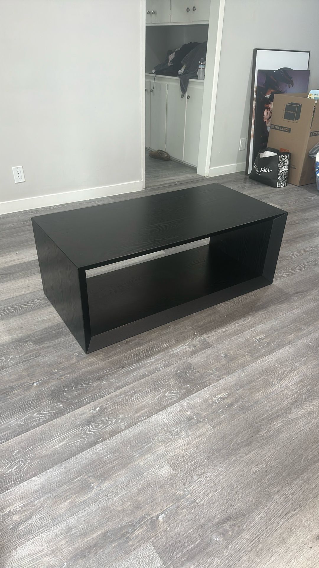 COFFEE TABLE