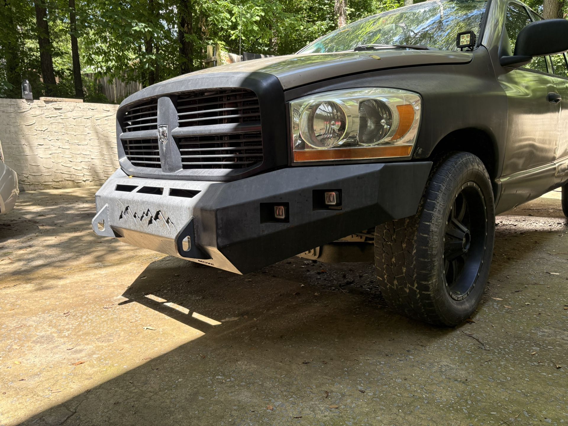 2006-08 Dodge Ram 1500 HD Front Bumper