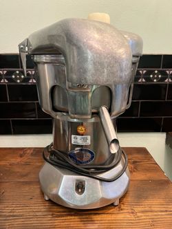 High Volume Commercial Juicer