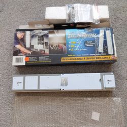 Bell+Howell Light Bar, 720-Lumens Rechargeable Portable Lamp with Folding Stand and Hanger I HAVE TWO - NOT WORK - PARTS 