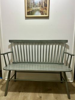 Like-new Wooden Spindleback Settee Bench