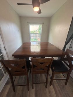 Dining room table