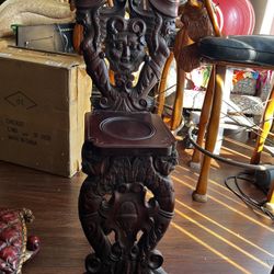 Renaissance Revival “Sgabello” Hall Chair 