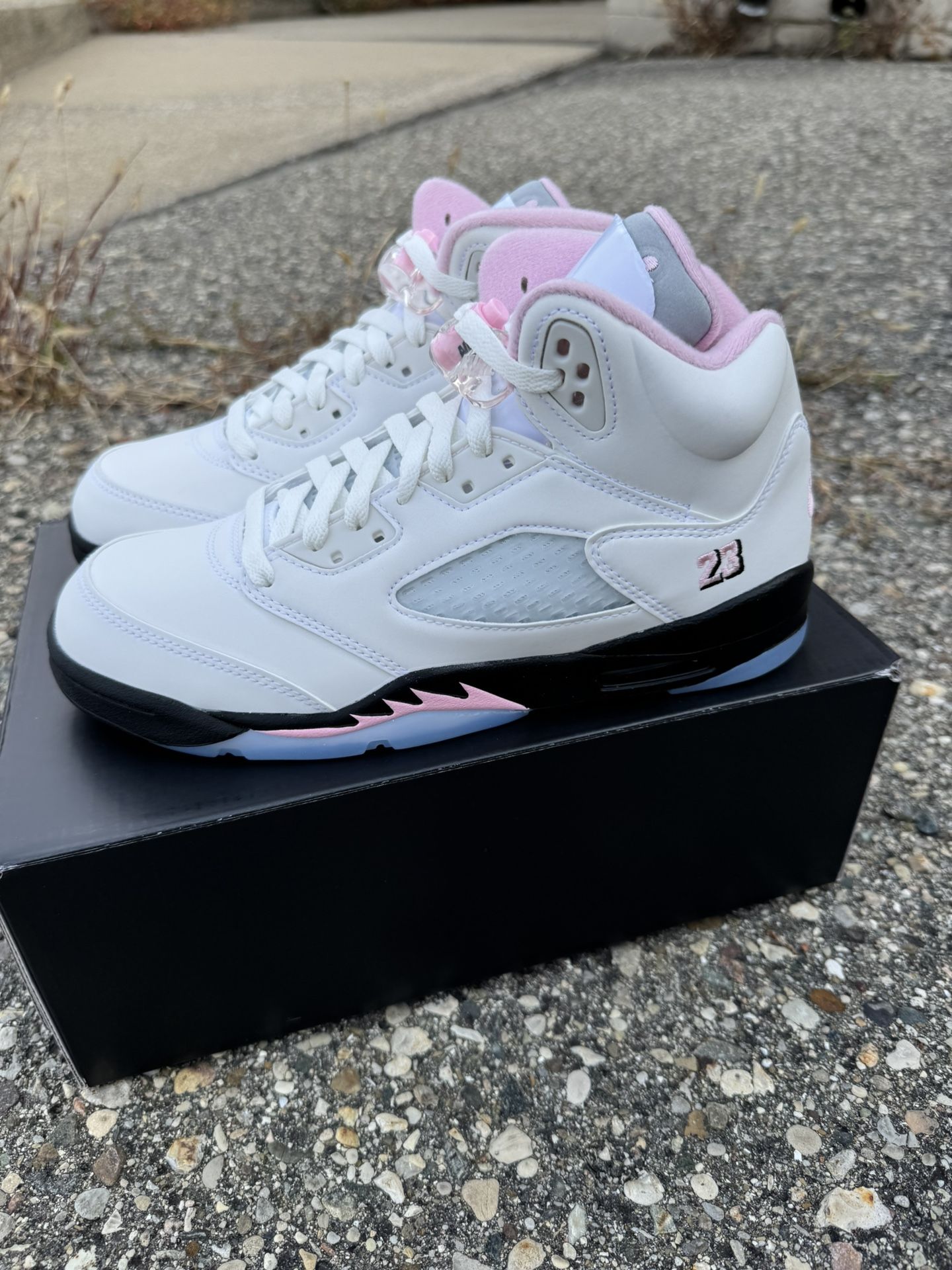 Jordan 5 Medium Soft Pink Sz 5.5y,6.5y,7y,7.5 🔥🔥🚨🚨🚨