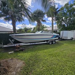 1988 Formula 27' w/aluminum trailer