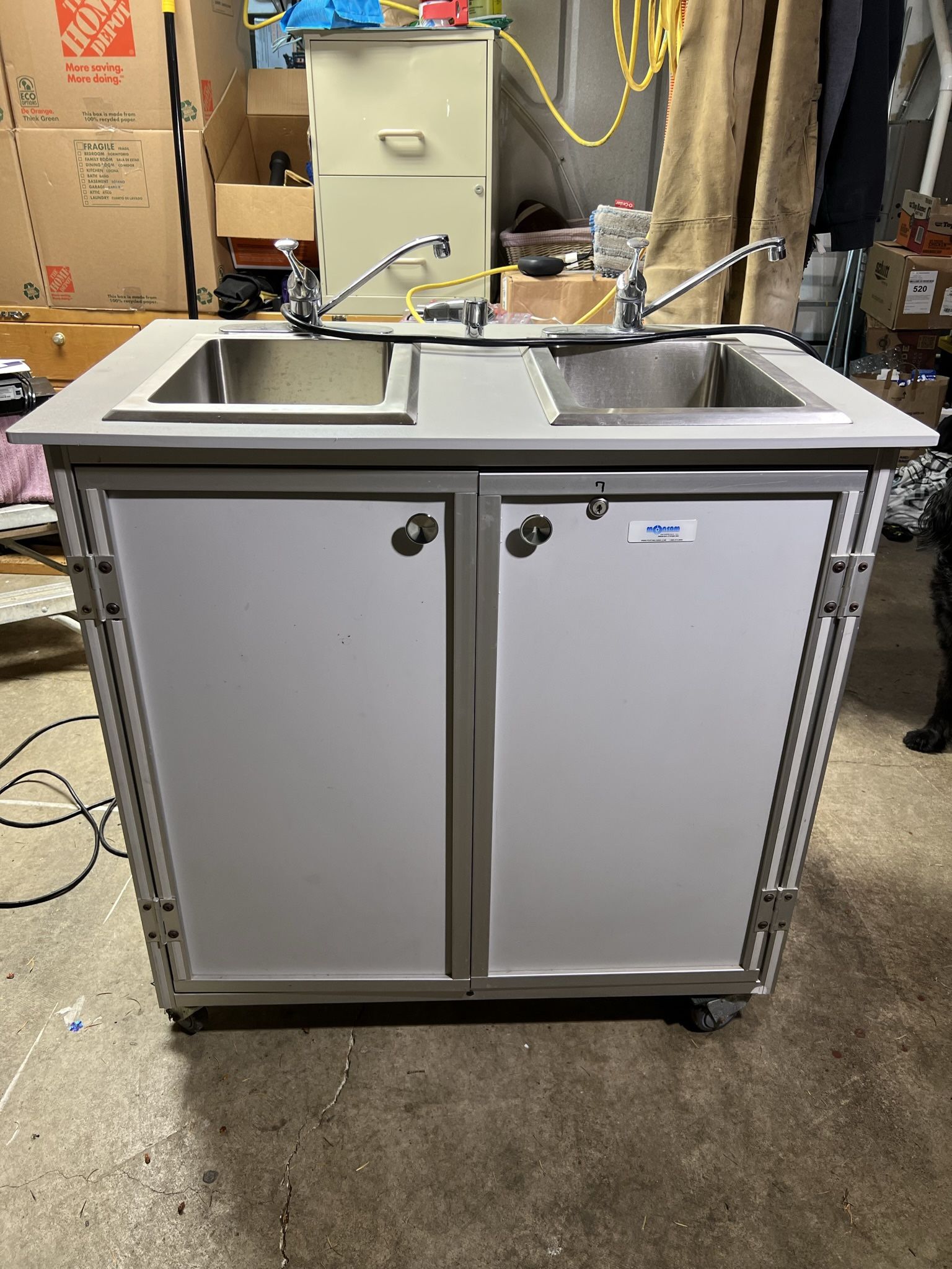 Portable sink - Priced To Sell Quickly!