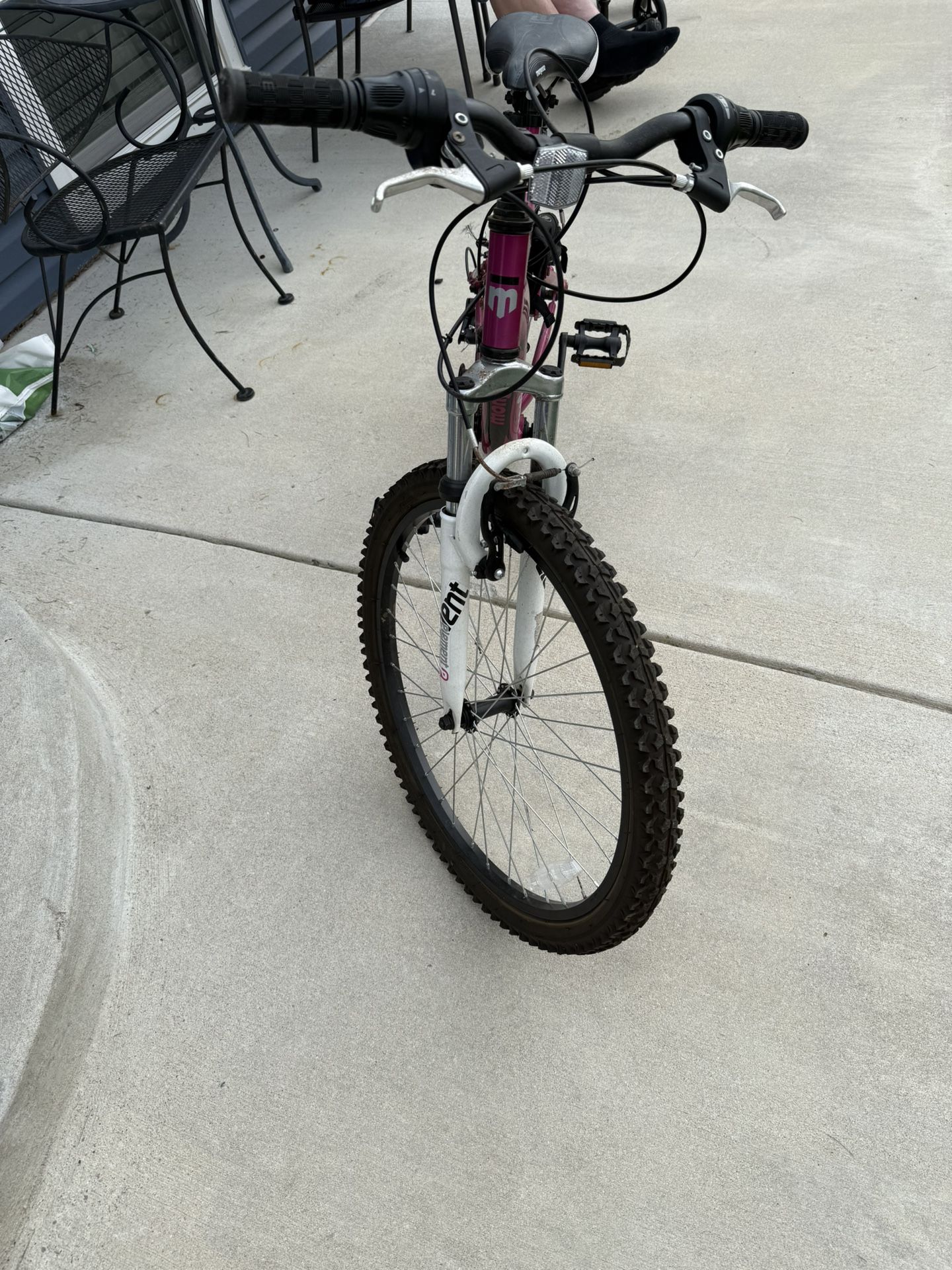 Mongoose Ledge 2.1 Bike 24”