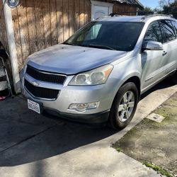 2009 Chevy Traverse For Parts 