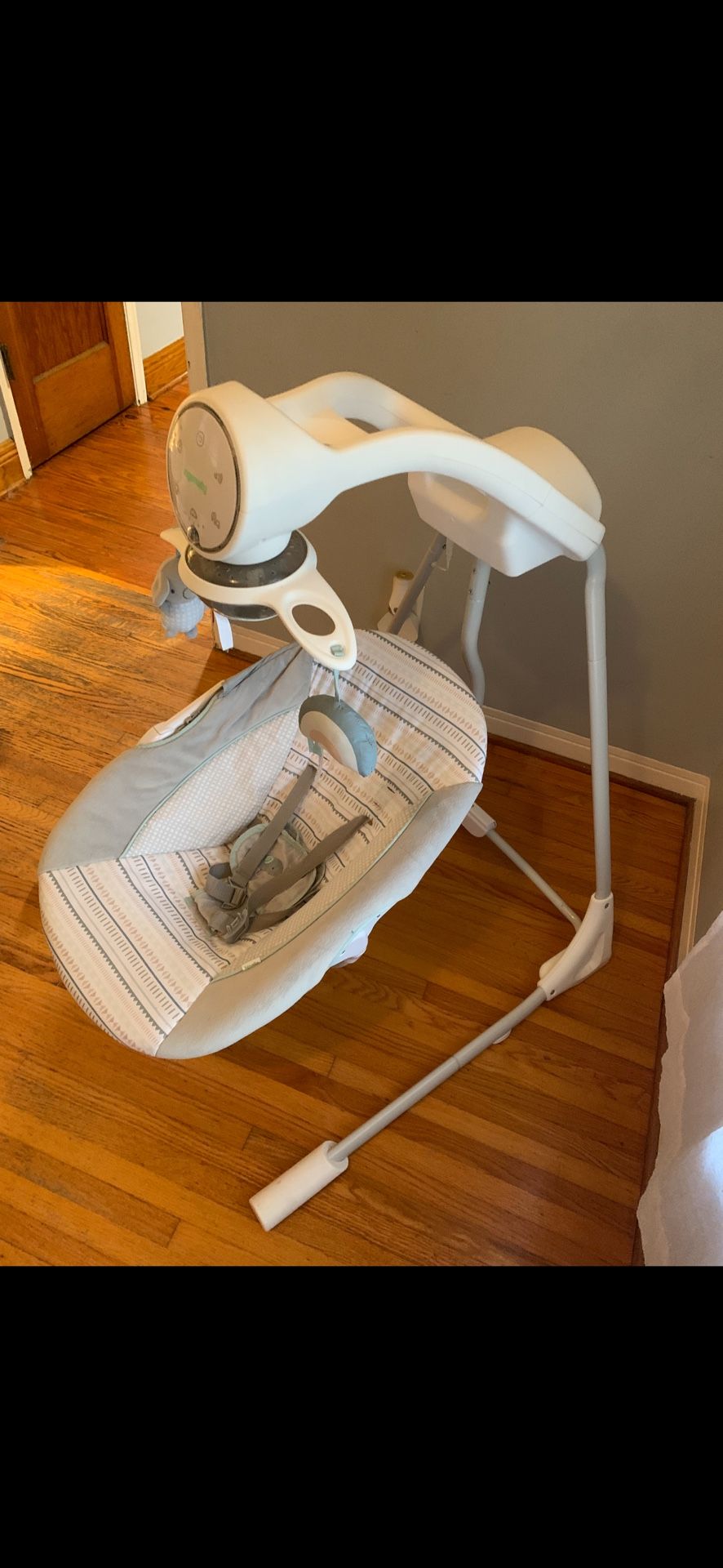 Baby Swing Ingenuity