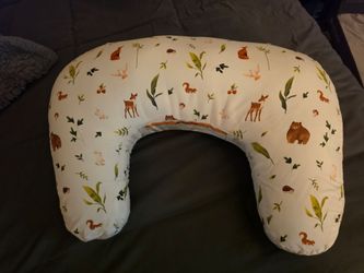 Breast feeding pillow