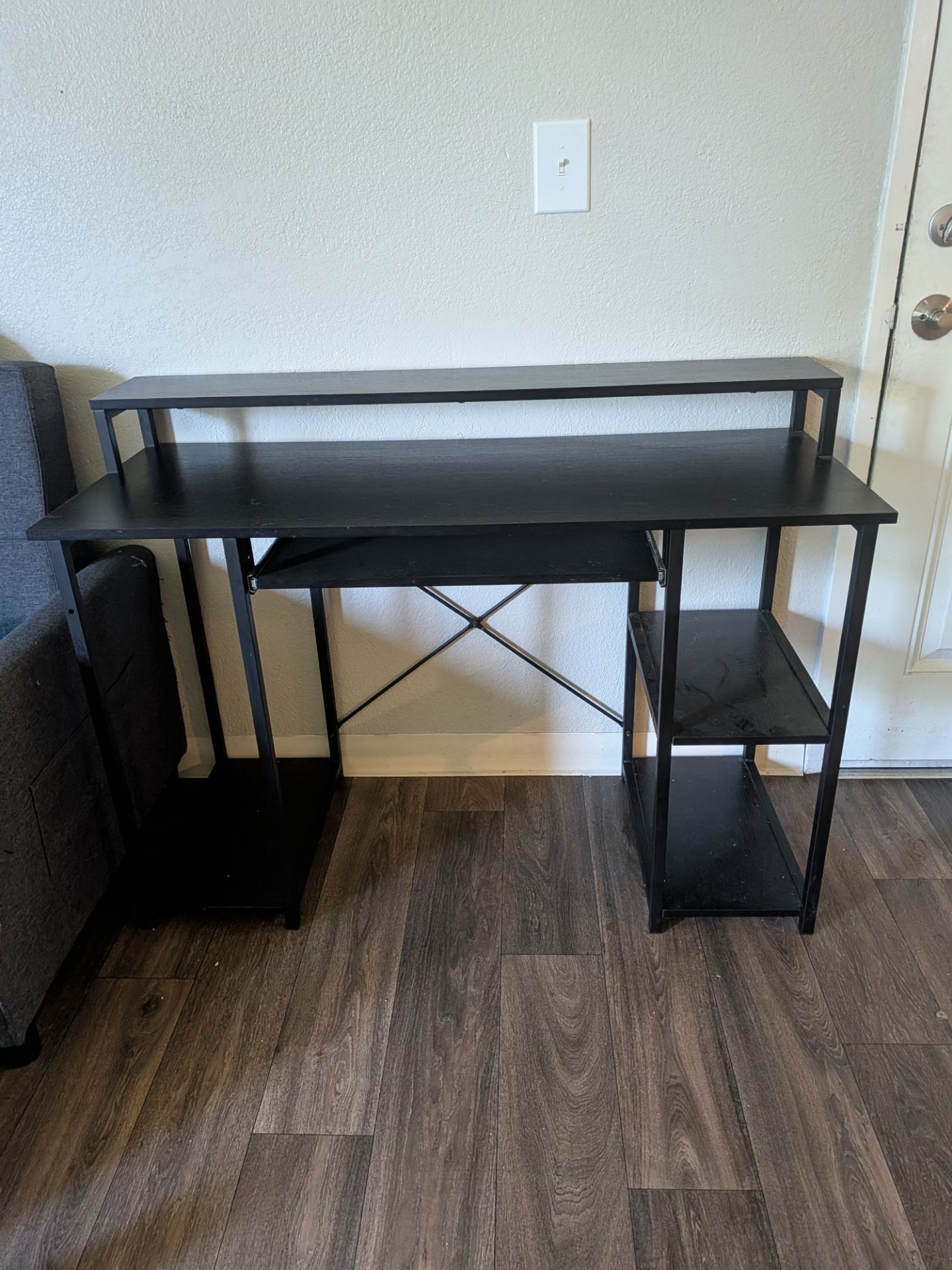 Gaming desk