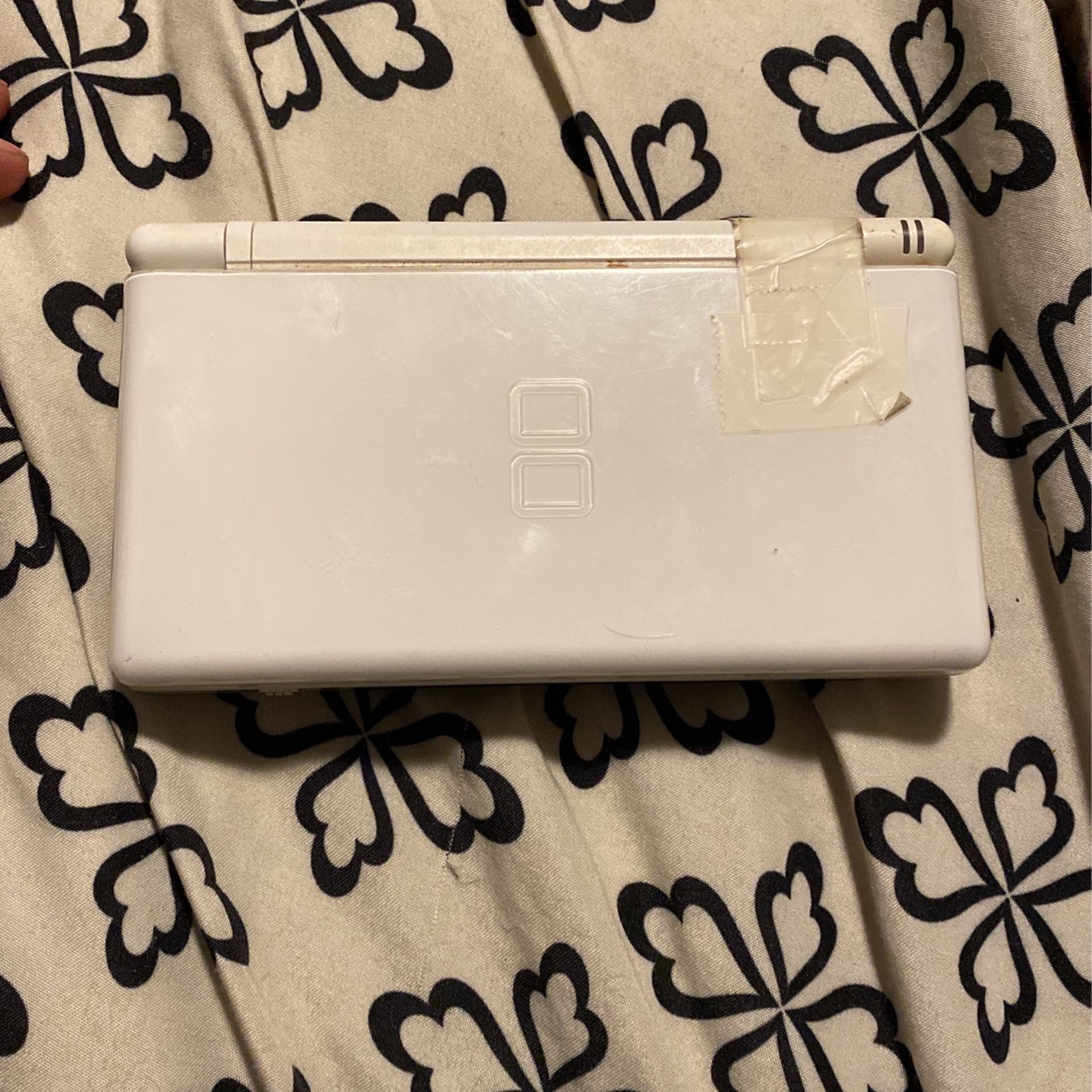 Janky Nintendo DS Lite