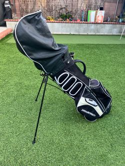 Tour Trek golf bag with American golf classic club set