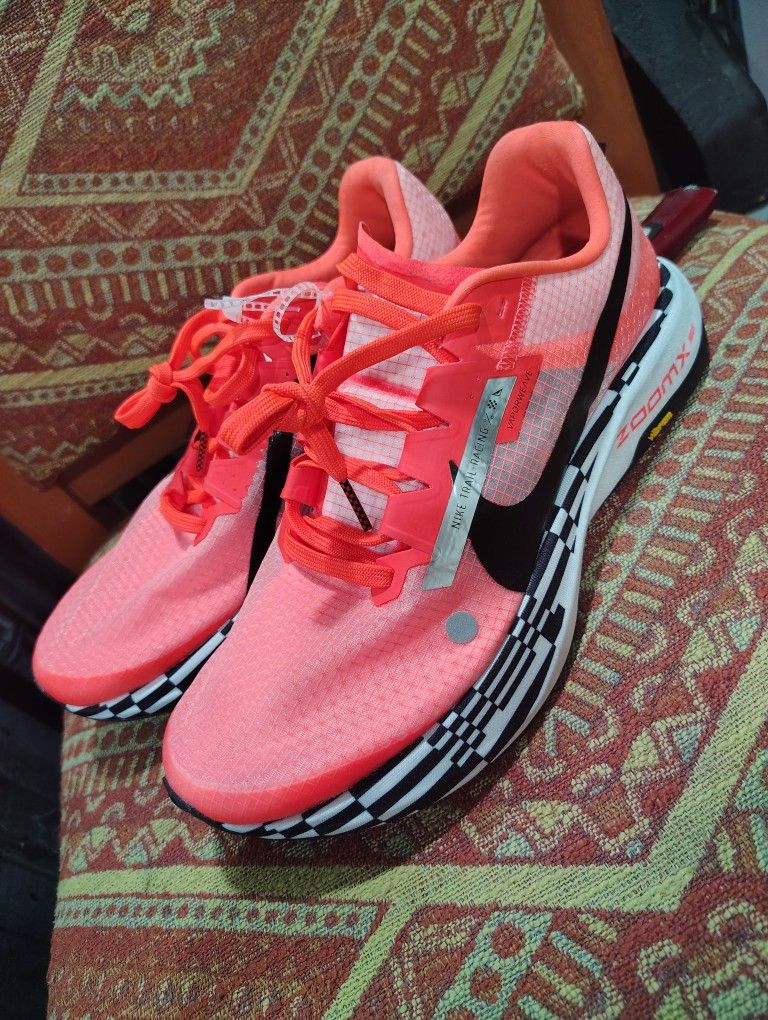 Nike Trail Racing Shoes