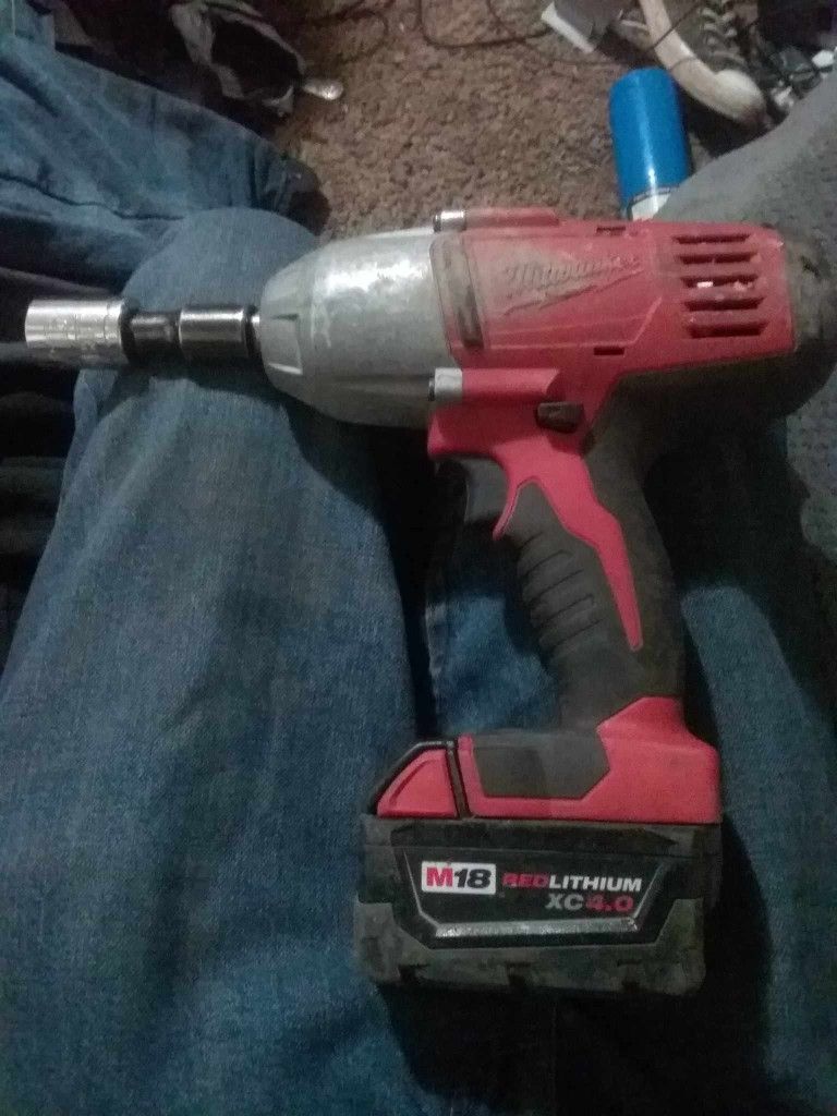 Milwaukiee Drill