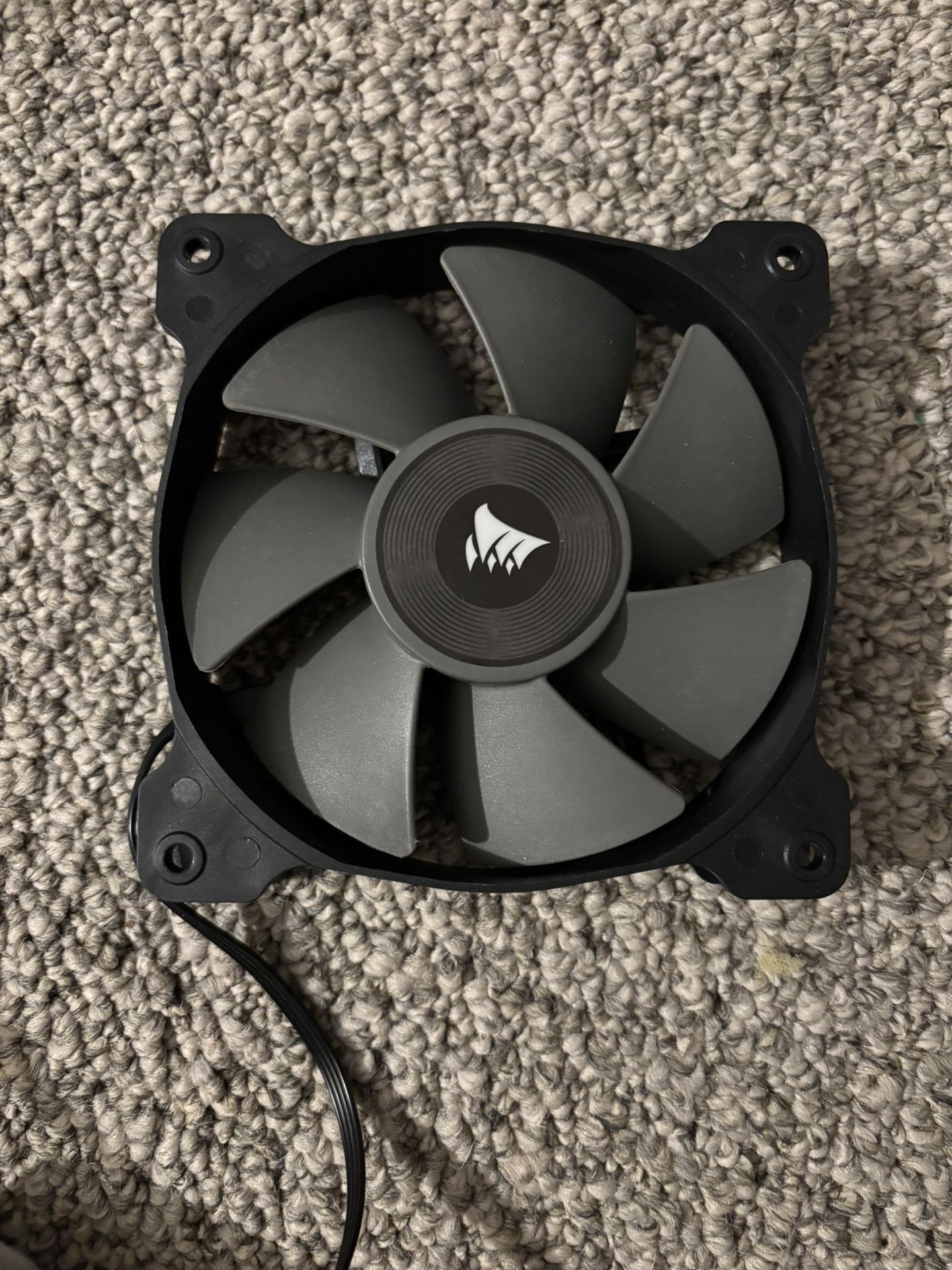 Corsair 120mm 4-pin PWM Grey Stock Fan Model 31-003606