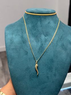 Gold Cornicello Horn Pendant Necklace