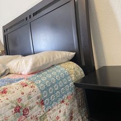 Queen Bedroom Set