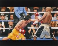 Manny Pacquia "PACMAN" fighting Floyd Mayweather signed 11x14 picture