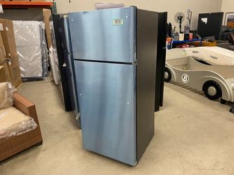 NEW! GE Stainless Steel Refrigerator Freezer Model #GTS18GSNHRSS