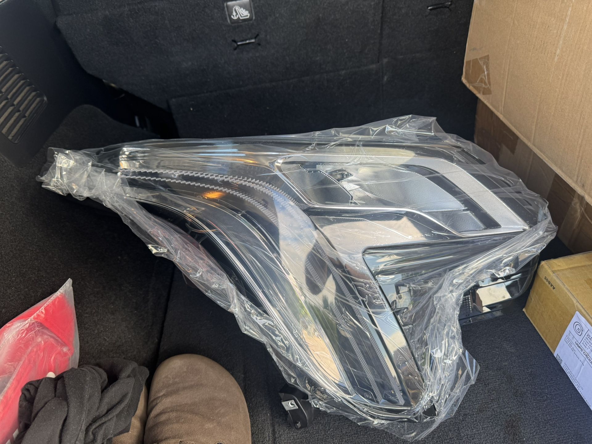 2018 2019 cadillac xts headlight