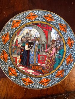 Heinrich The Russian Fairy Tales Vassilissa the Fair Porcelain Plate -Vassilissa