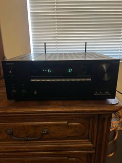 Onkyo AV Receiver TX-NR656 (great condition)