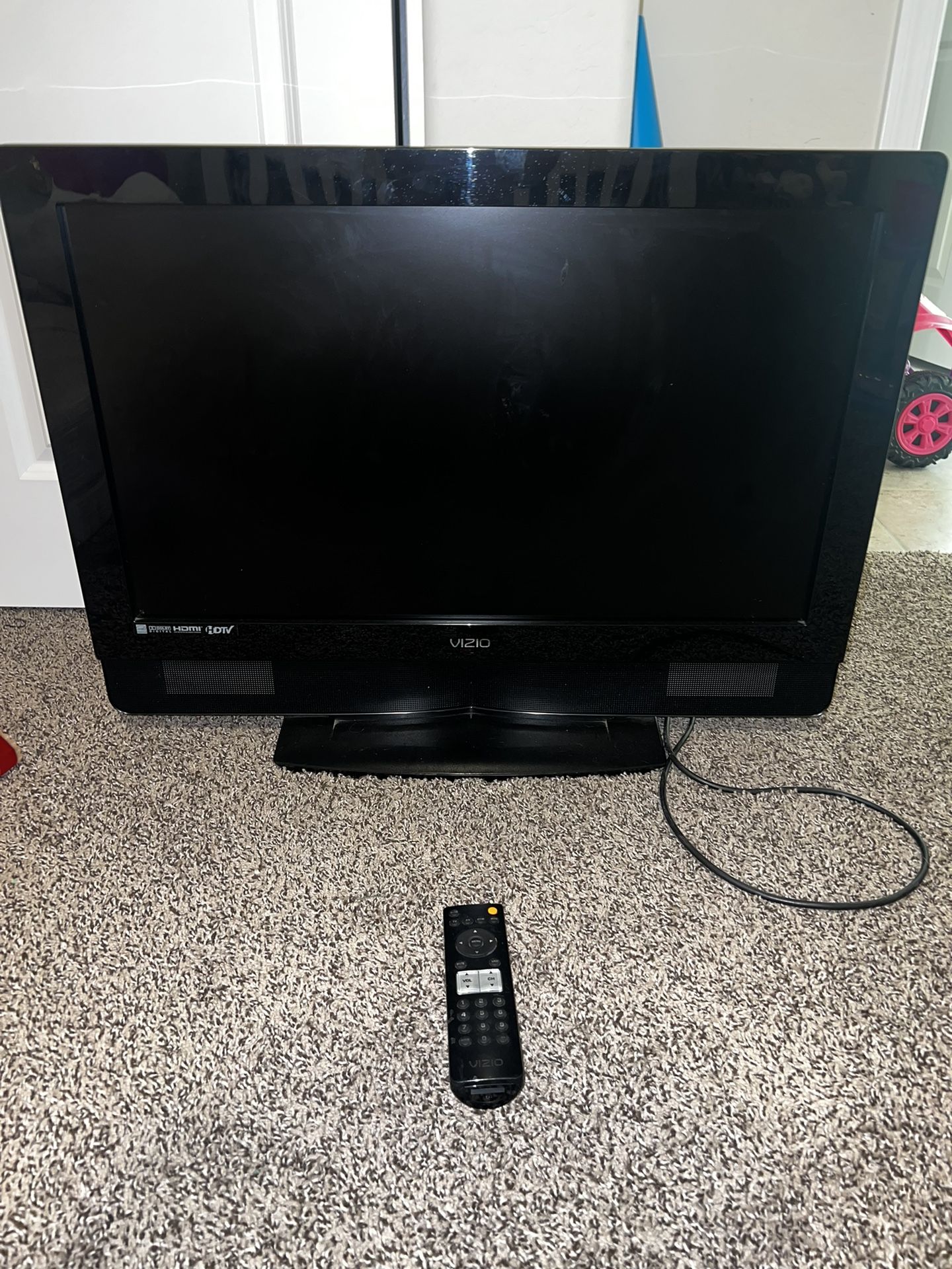 32” TV