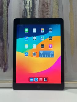 Apple iPad 6th Gen Black A1893 32GB Tablet 9.7” iOS 17.7.11 - $79