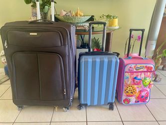 Extra large suitcase and carry-on