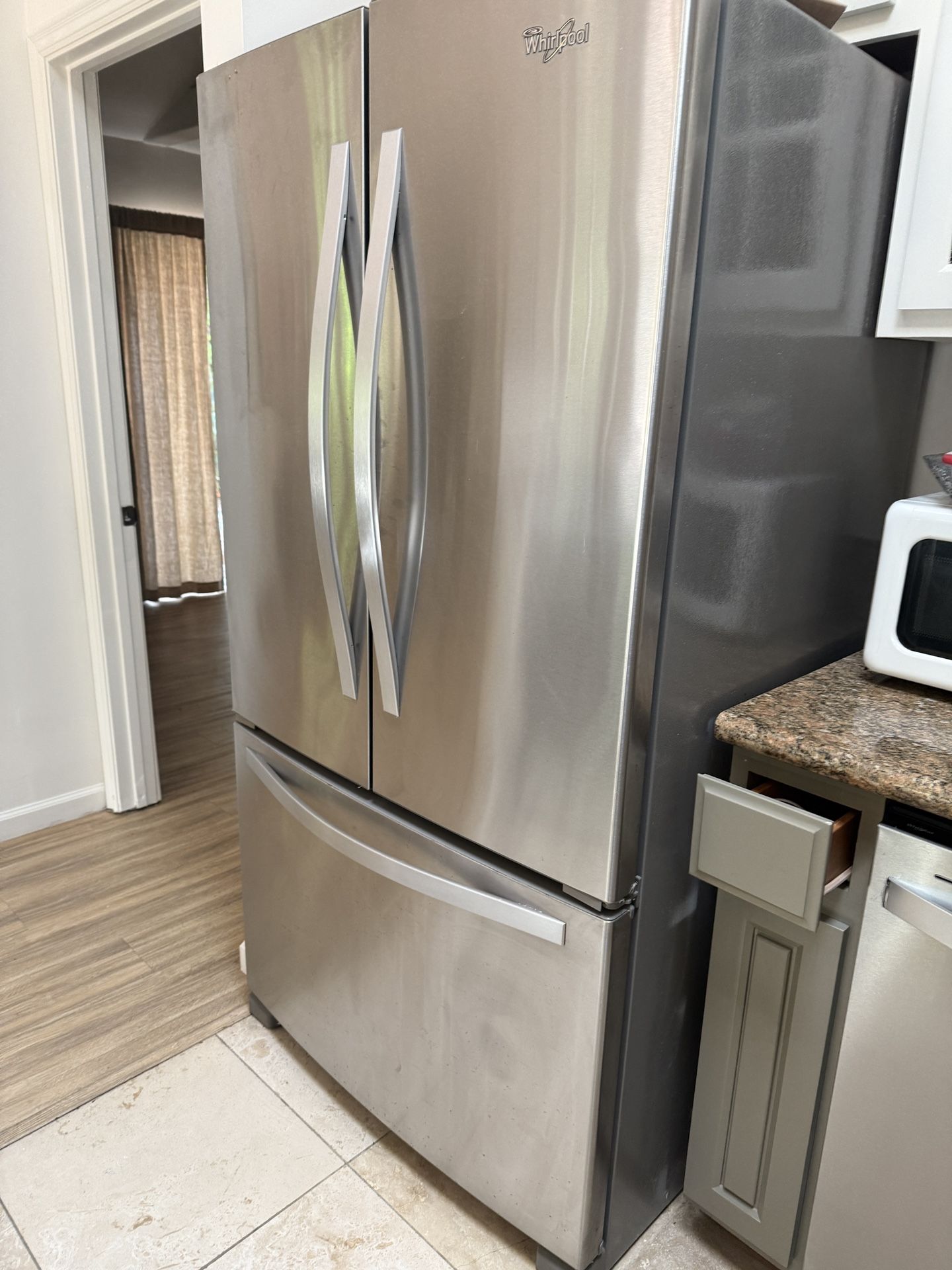 Whirlpool French Door Refrigerator – Stainless Steel – Works Great!