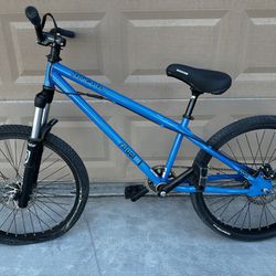 Mongoose Ritual Dirt Jumper 24” Bike