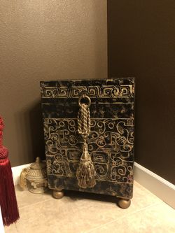 Decorative box