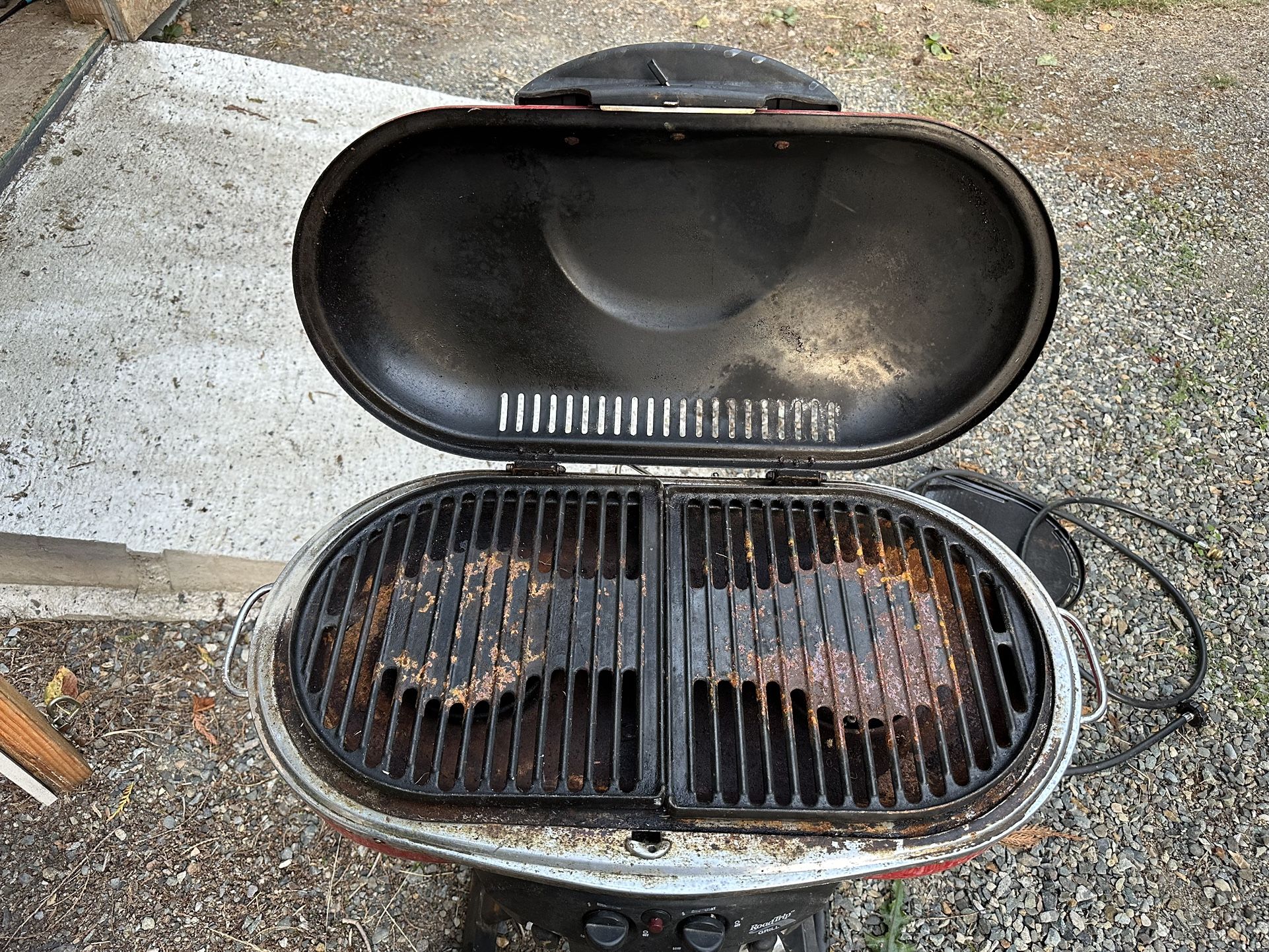 Coleman RoadTrip LXE Propane Grill With Upgrades!, image size:1922x1442