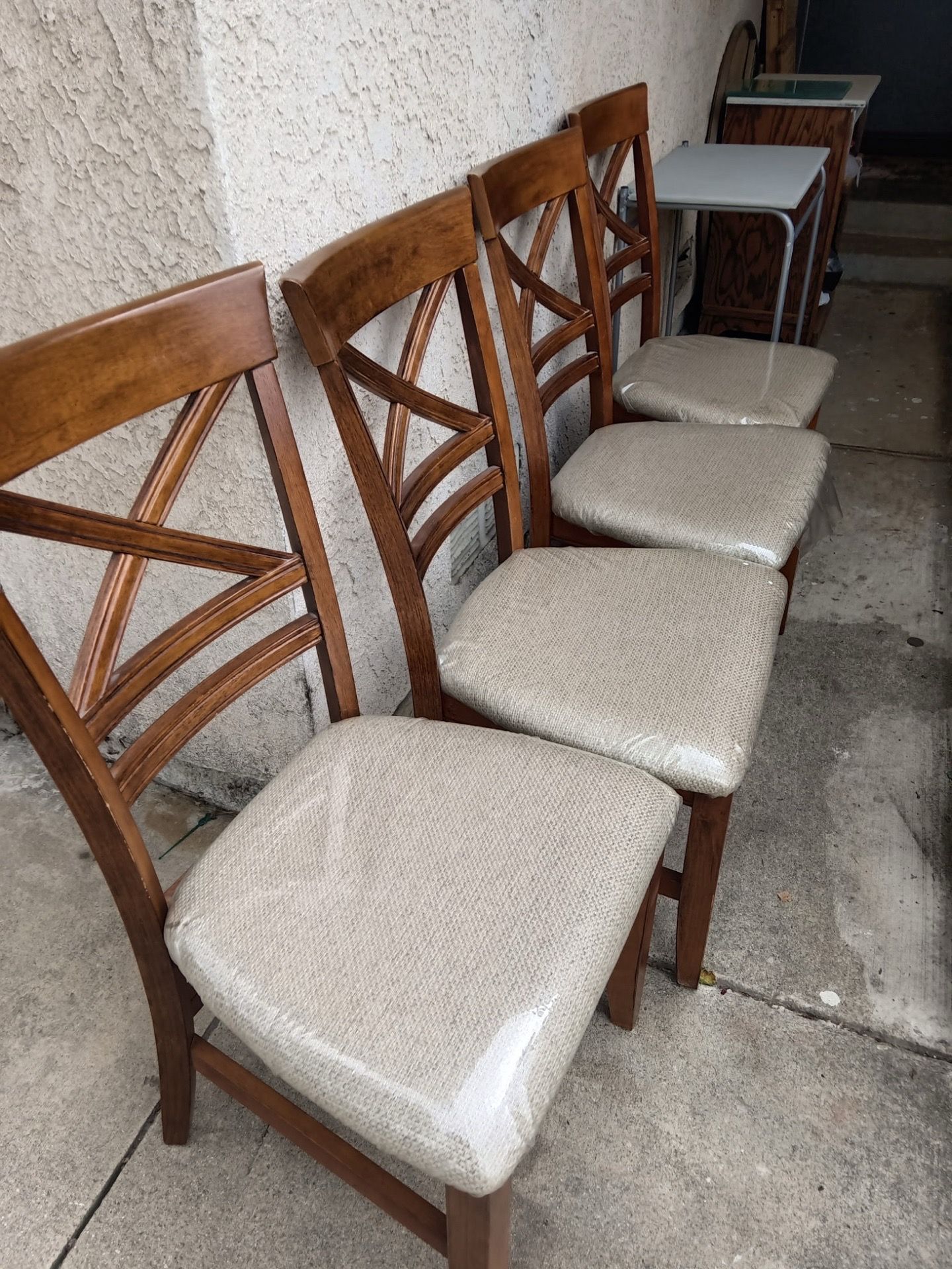 Wooden chairs set of 4