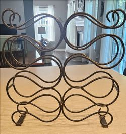 Wrought Iron Wine Rack / Water Bottle Organizer (10 Bottle)
